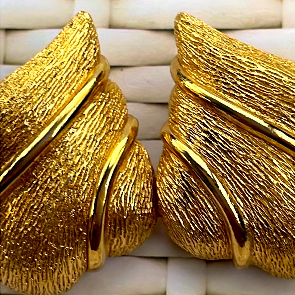 Christian Dior earrings - Picture 2 of 8